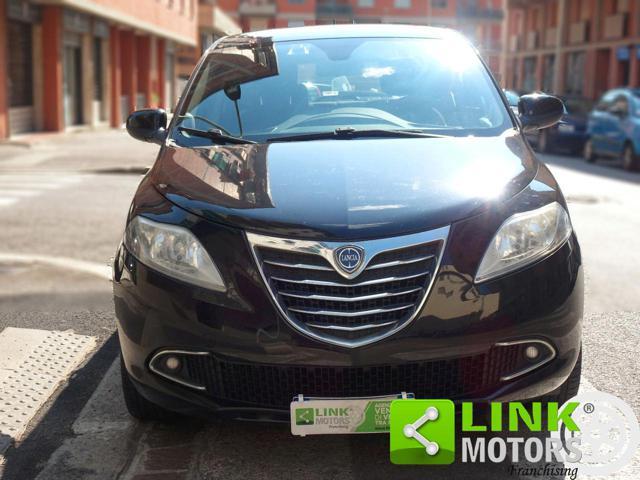 LANCIA Ypsilon 1.2 69 CV 5 porte -NEOPATENTATI-