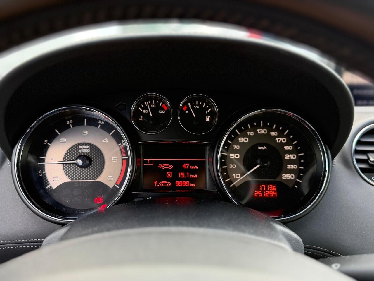 Peugeot RCZ 2.0 HDi 163CV