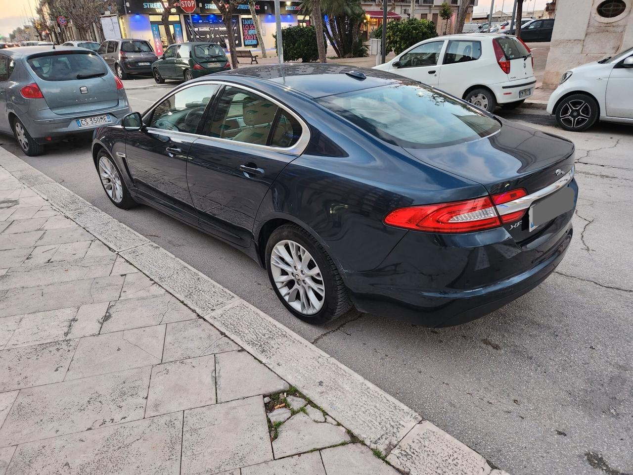 Jaguar XF 2.2 D 190 CV