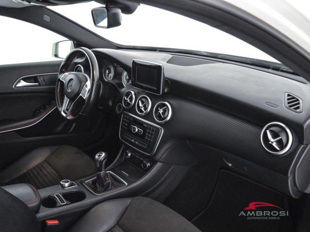 MERCEDES-BENZ A 180 180 CDI Premium