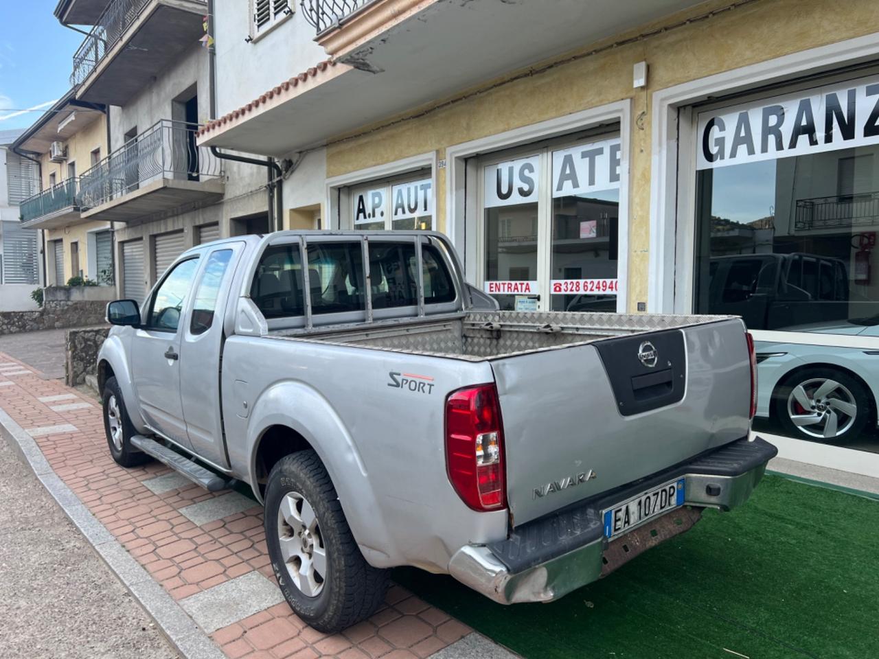 Nissan Navara 2.5 dCi 2 porte King Cab Sport