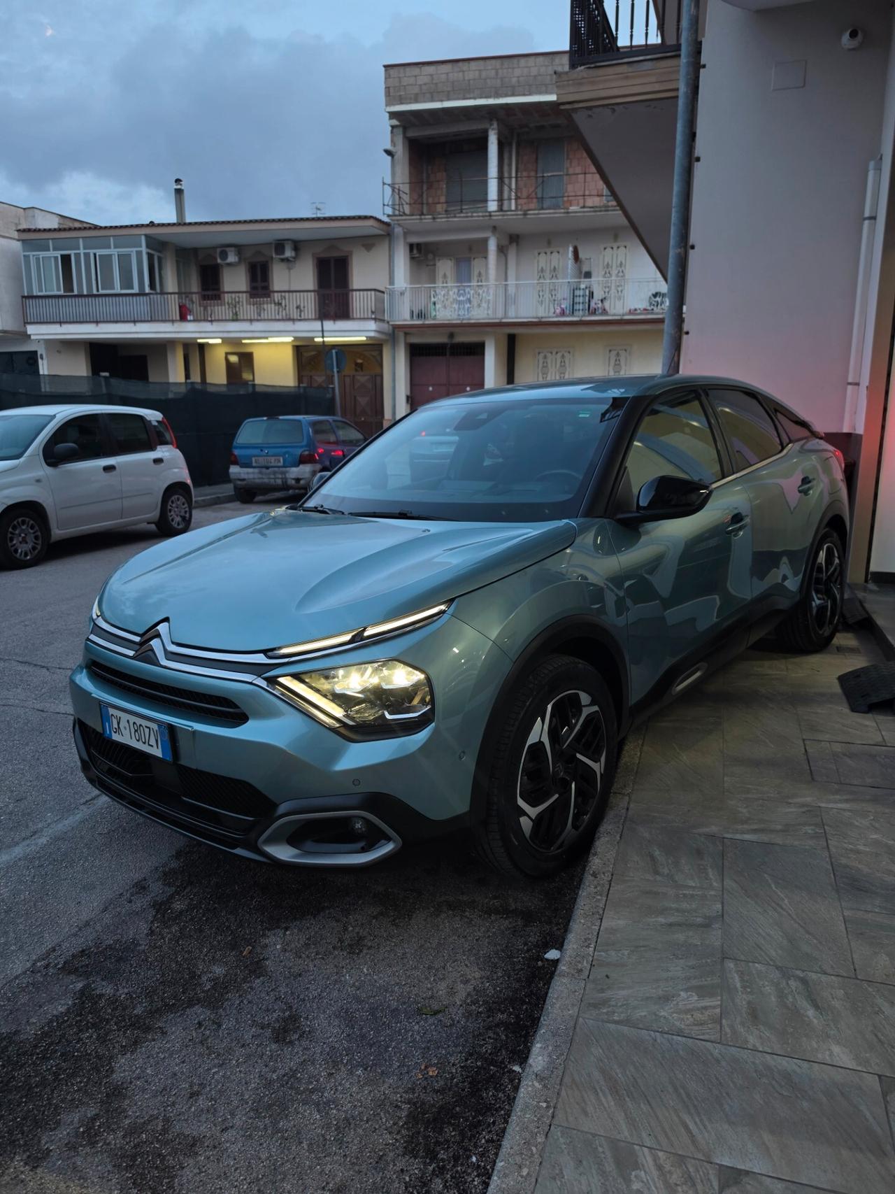 Citroen C4 BlueHDi 130 S&S EAT8 Shine
