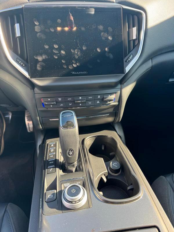 Maserati Ghibli 330 CV MHEV Maserati Ghibli 330 CV MHEV