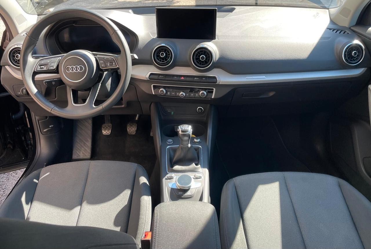 Audi Q2 30 TDI Identity Black 2024