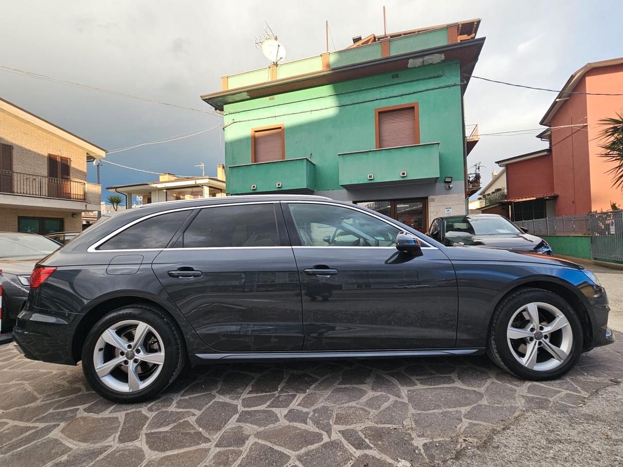 Audi A4 35 TDI/163 CV S tronic Business Advanced