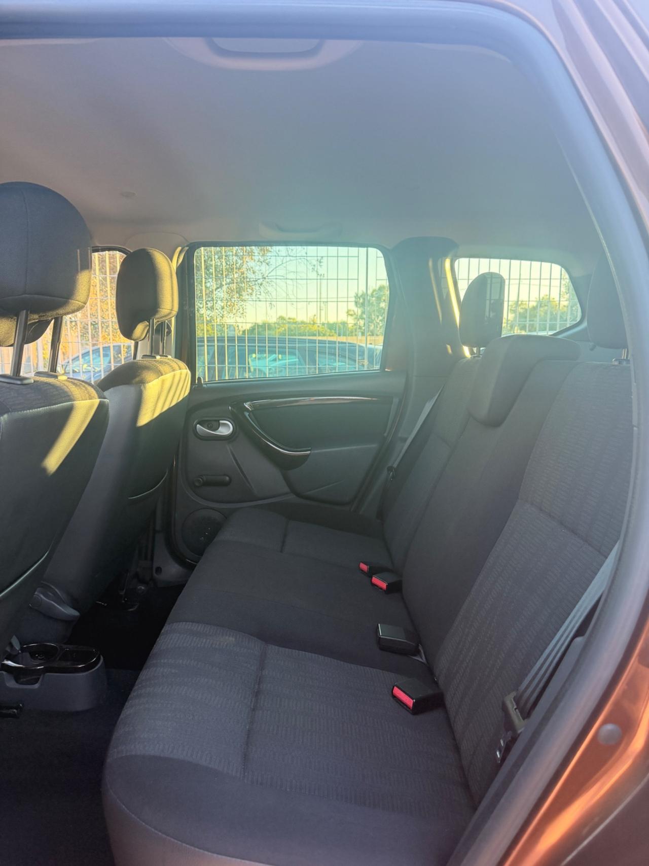 Dacia Duster 1.6 110CV 4x2 GPL Lauréate-2012