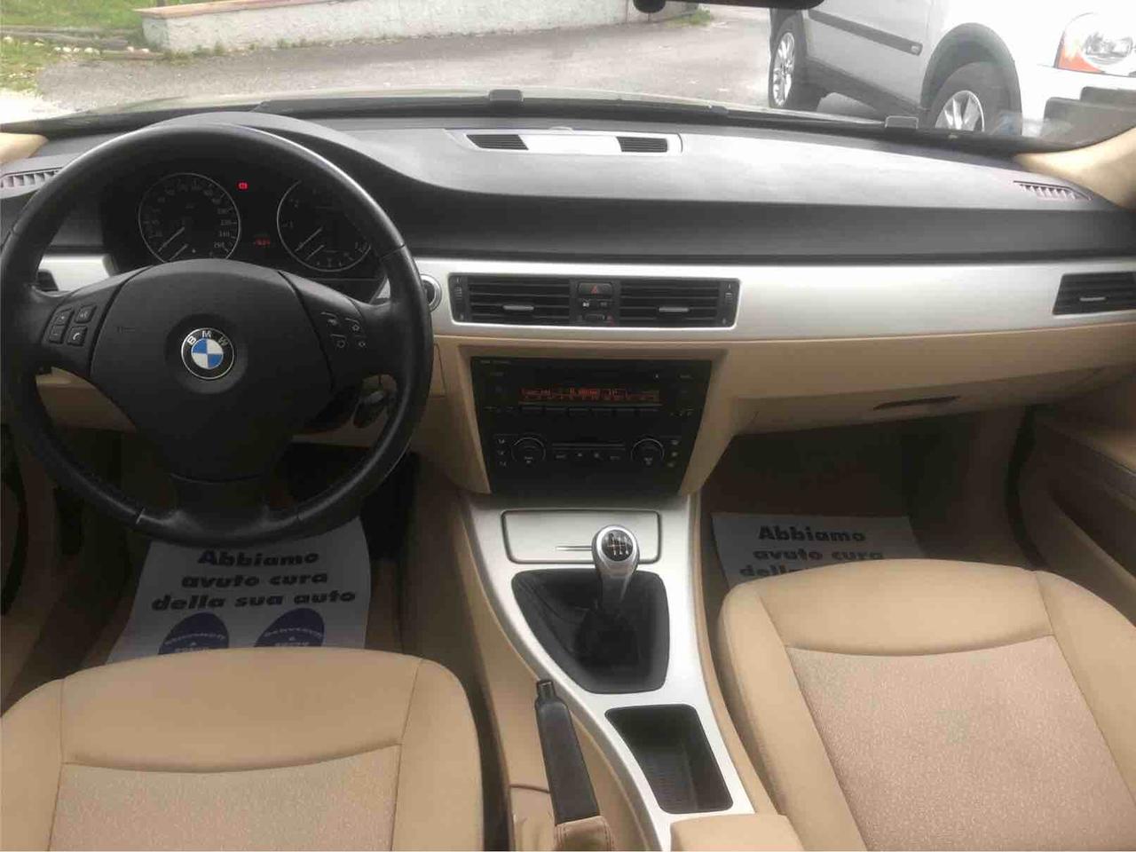 BMW 318 I TOURING - SOLO 75 000 KM