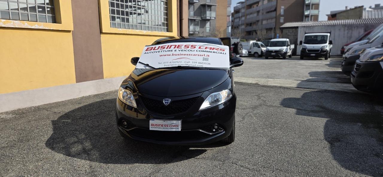 Lancia Ypsilon 1.0 FireFly 5 porte S&S Hybrid Ecochic GOLD KM. 22.000 AUTO PER NEOPATENTATI