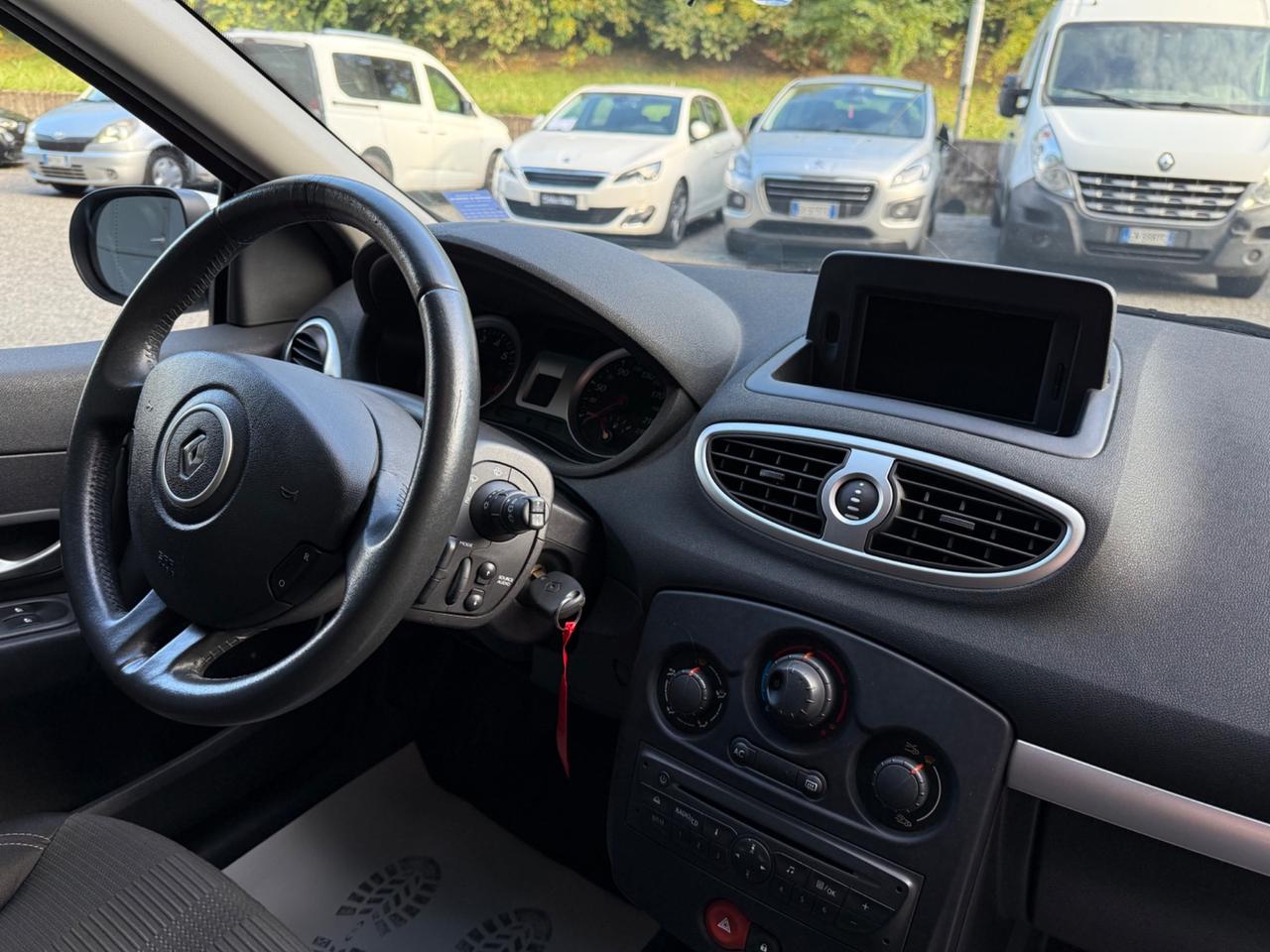 Renault Clio 1.2 16V 5 porte Luxe