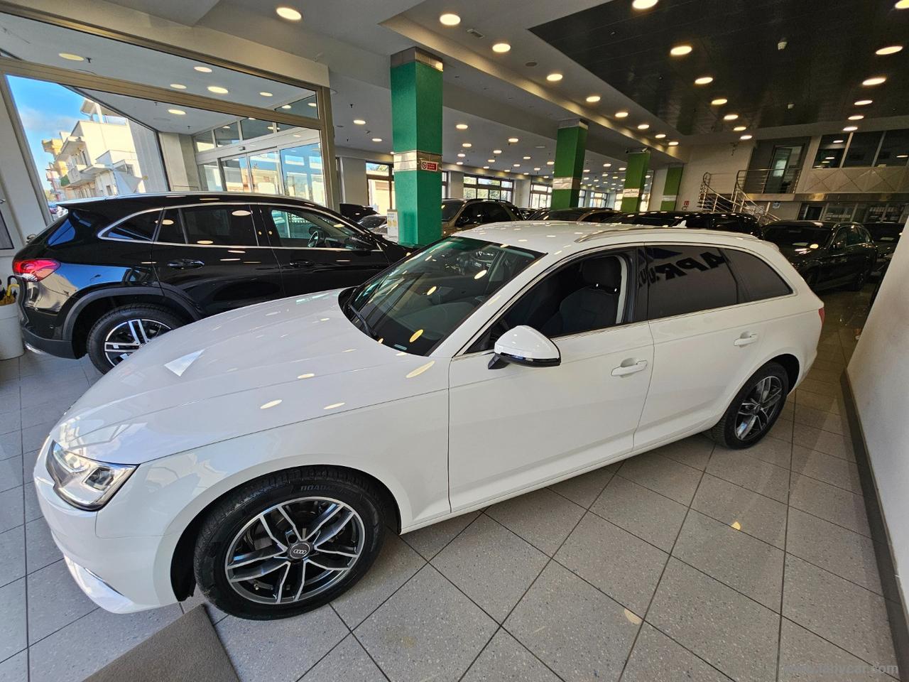 AUDI A4 Avant 2.0 TDI 150CV S tr. Bus. Sport