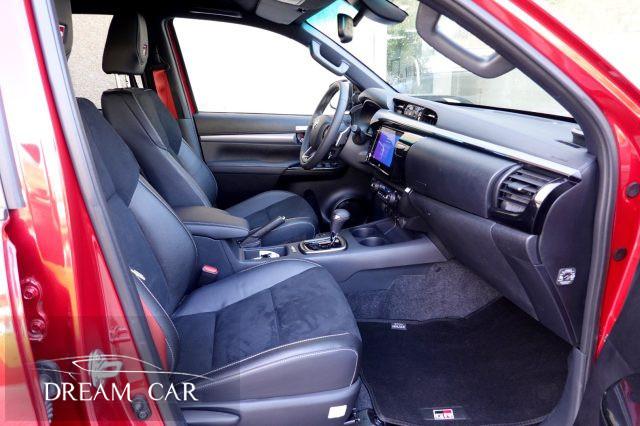 TOYOTA Hilux 2.8 D-4D A/T 4WD 4 porte Double Cab GR SPORT
