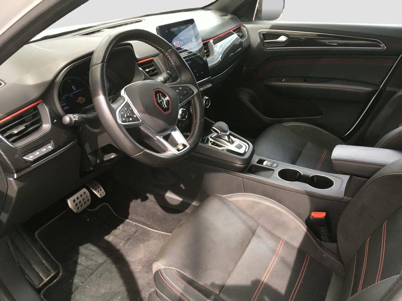 Renault Arkana Hybrid E-Tech 145 CV R.S. Line