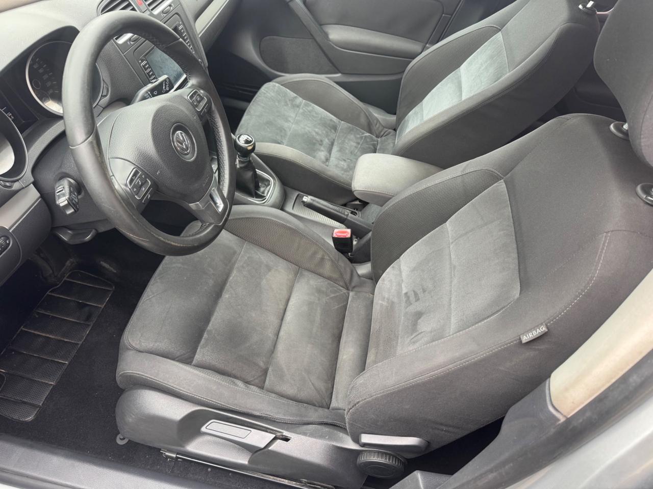 VW Golf 1.6 TDI 5p. Highline neopaten garanzia 12 mesi