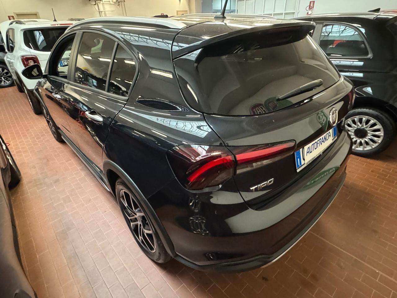 Fiat Tipo 1.5 Hybrid DCT 5 porte Cross