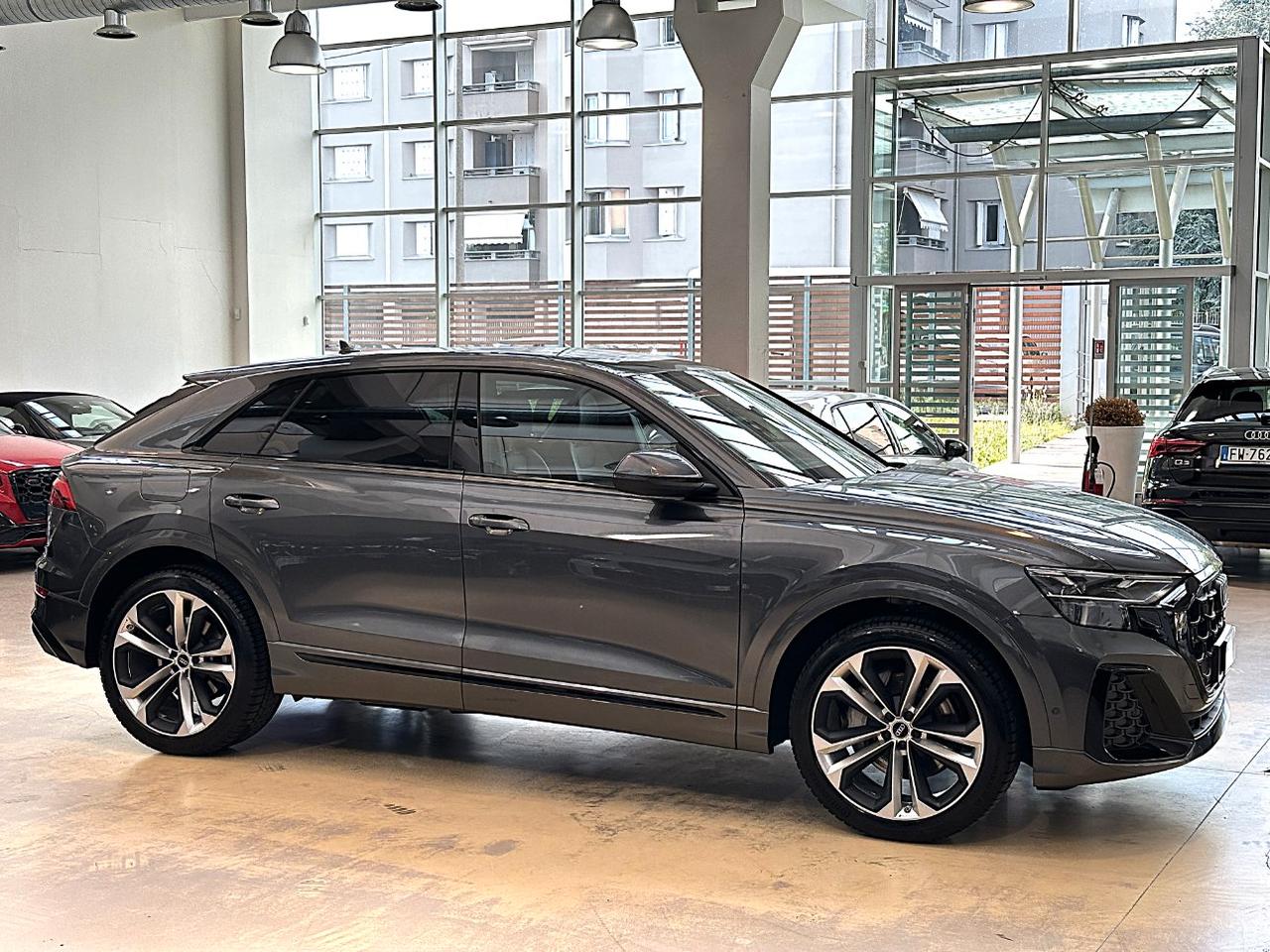 Audi Q8 3.0 tdi mhev S line edition quattro 286cv - 22" - FULL