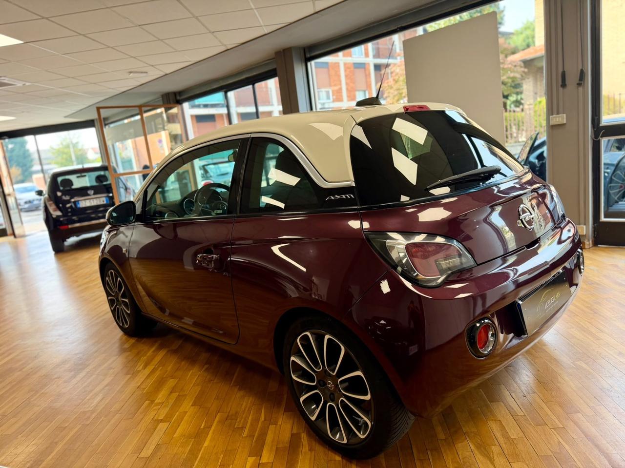 Opel Adam 1.2 70 CV