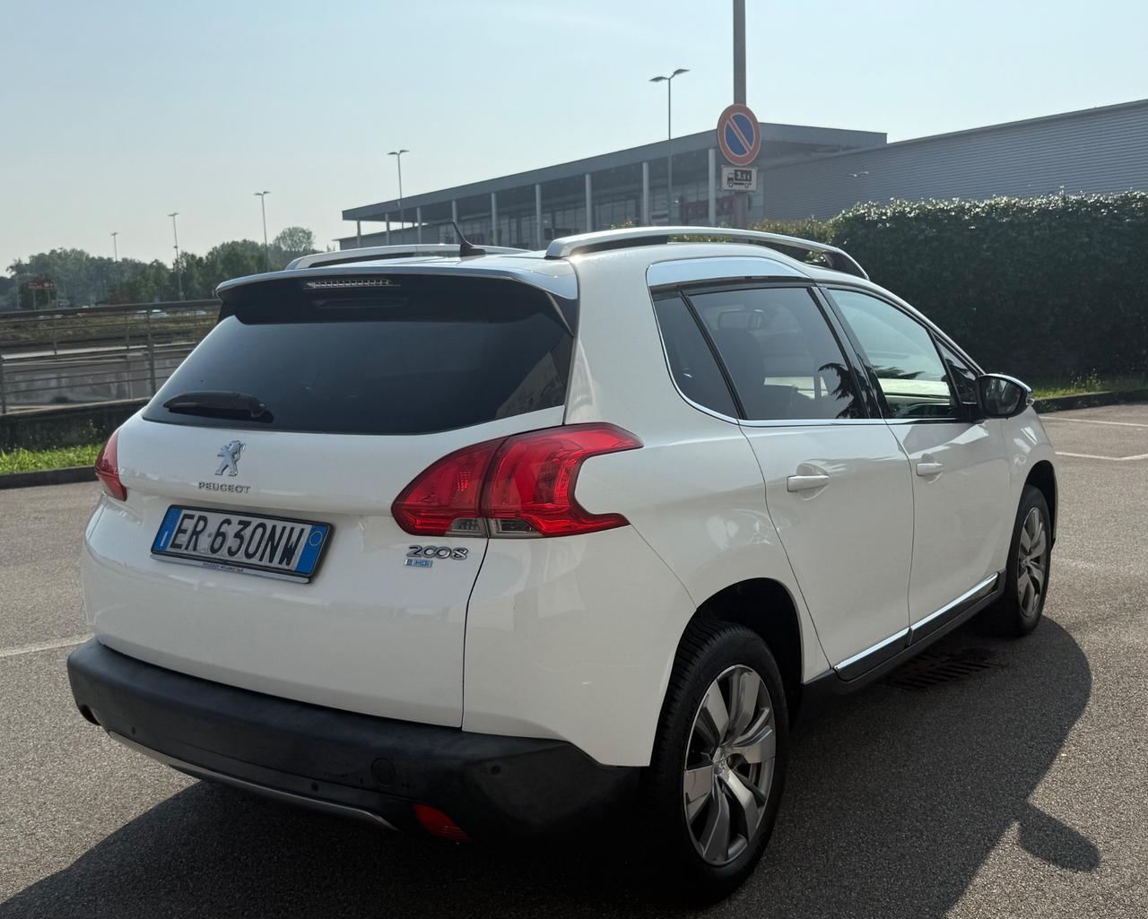 Peugeot 2008 1.6 e-HDi 92 CV Stop&Start Allure