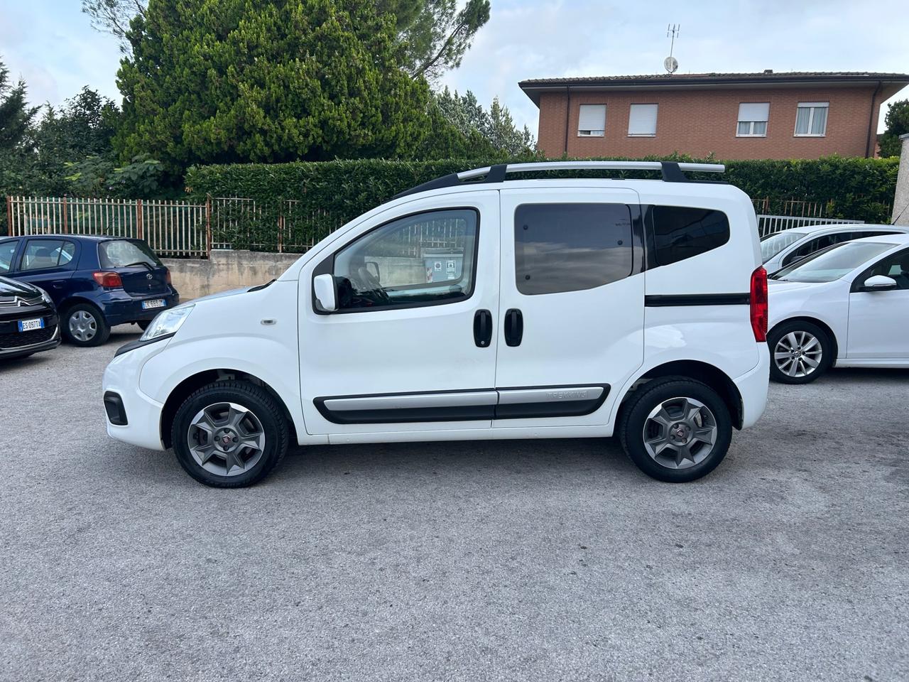 Fiat Qubo 1.3 MJT 95 CV Trekking Autocarro