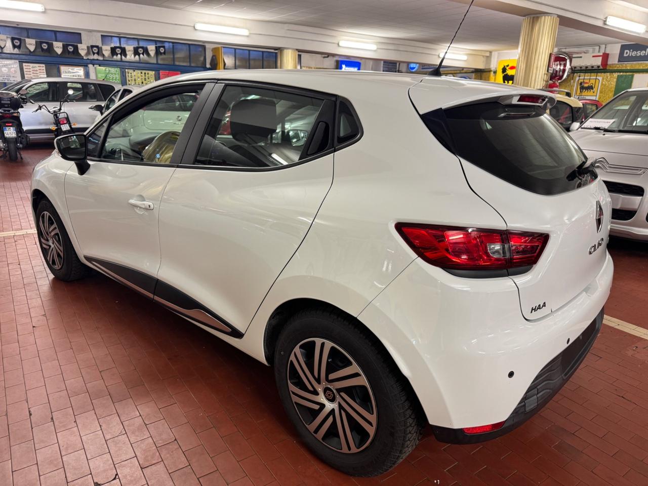 Renault Clio TCe 12V 90CV Start&Stop 5 porte Energy Intens