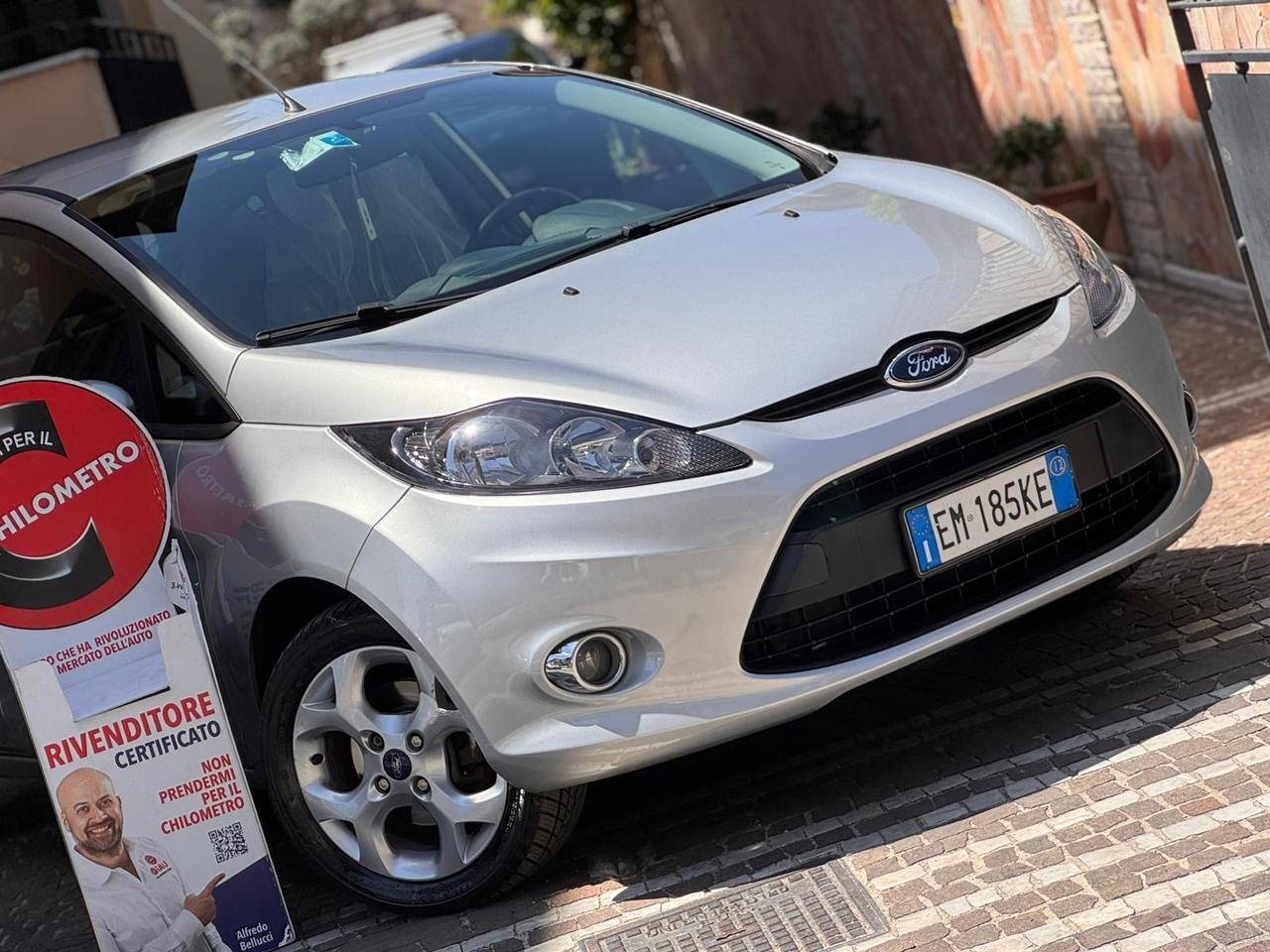 Ford Fiesta 1.4 TDCi 70CV 5 porte Titanium