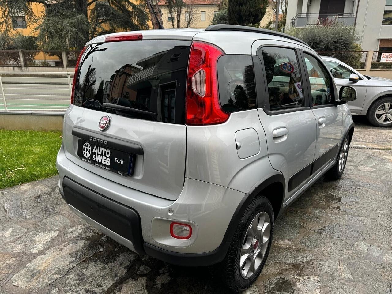 FIAT PANDA 0.9 TwinAir T. Natural P. Trekking NEOP.
