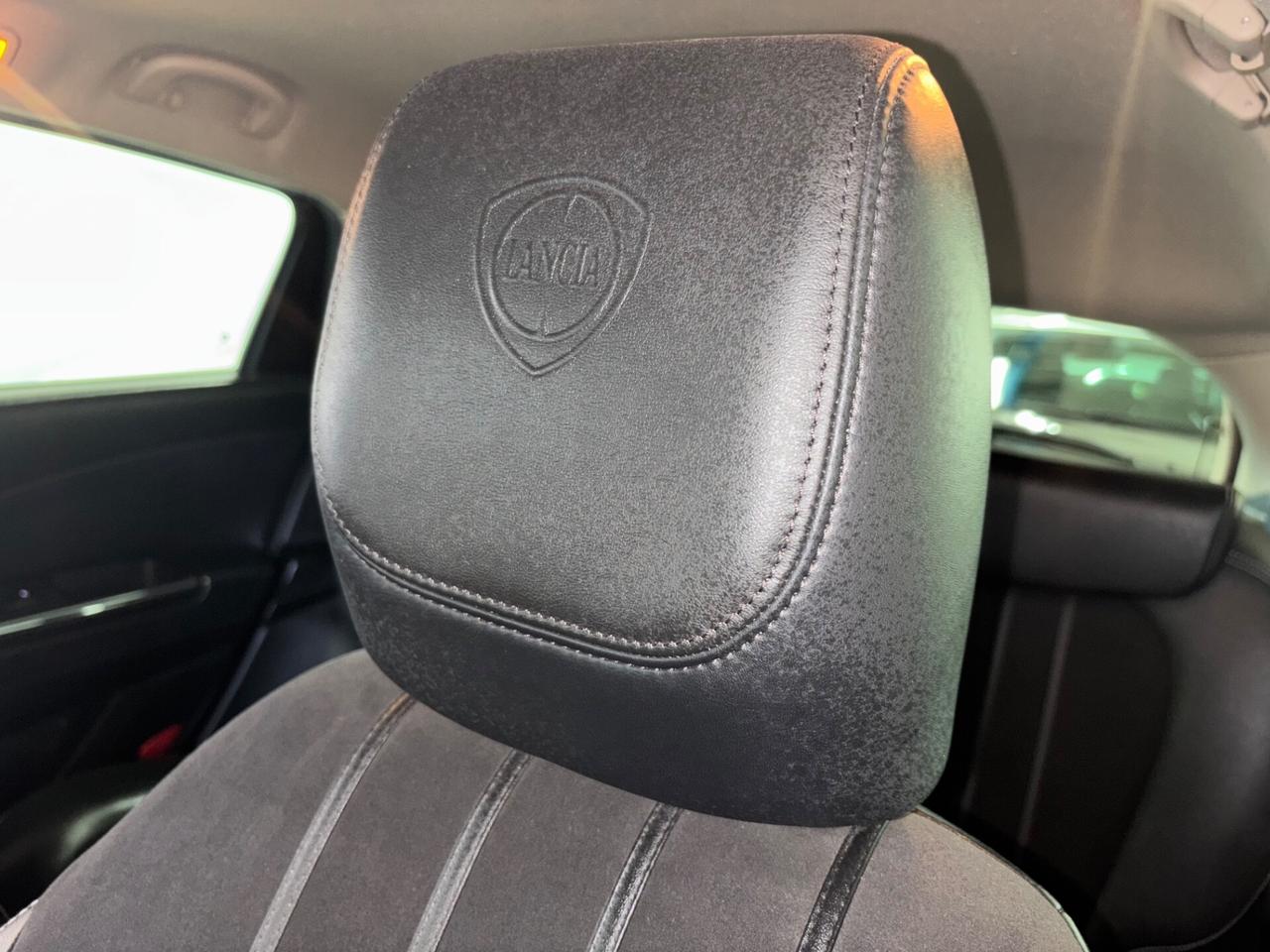 Lancia Delta 1.6 MJT Gold Edition