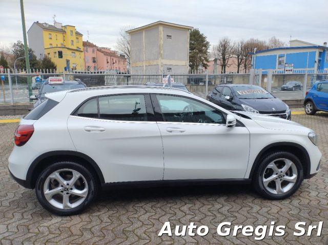 MERCEDES-BENZ GLA 180 Sport AUTOMATICA