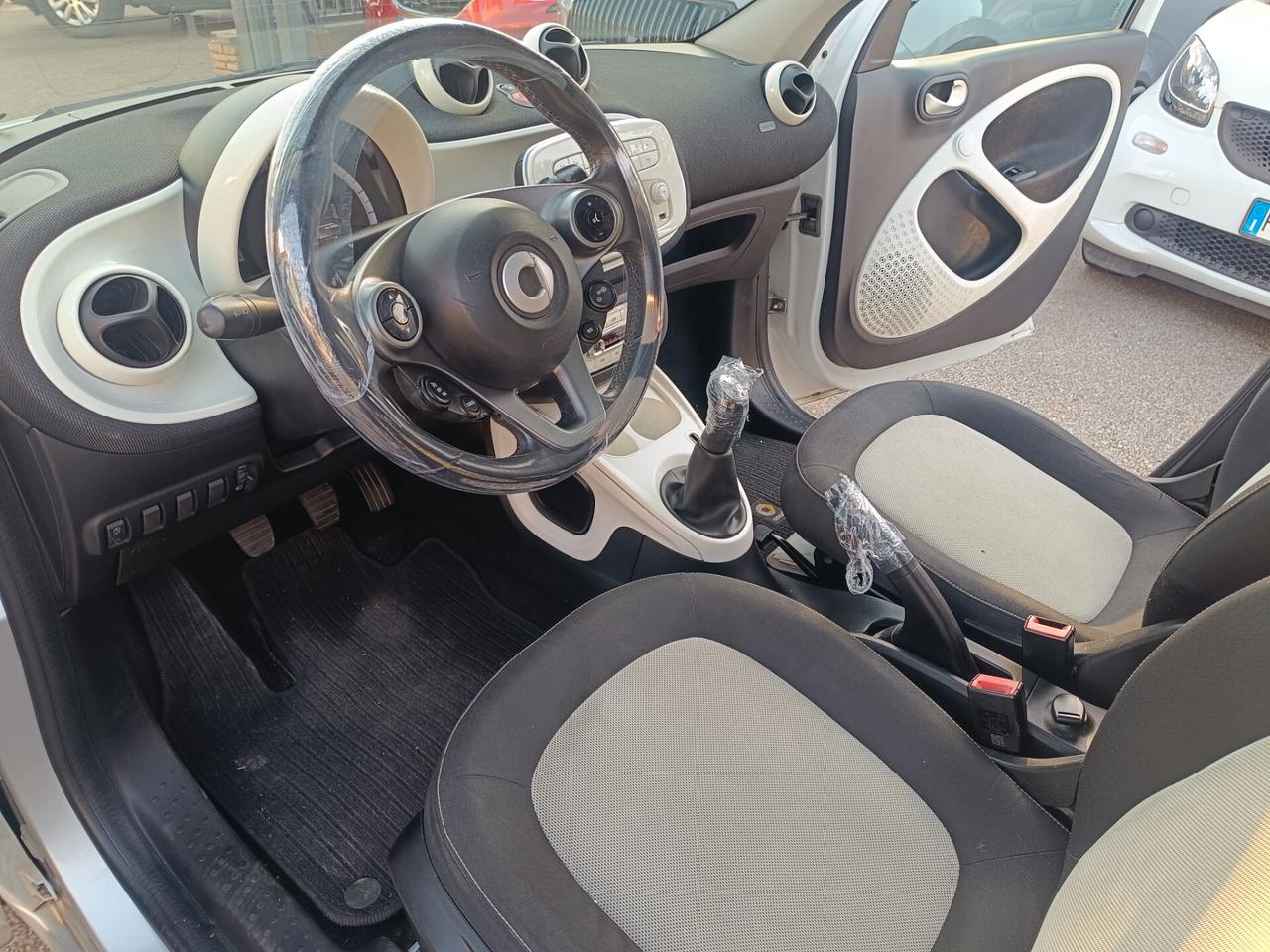 Smart ForFour 70 1.0 Youngster