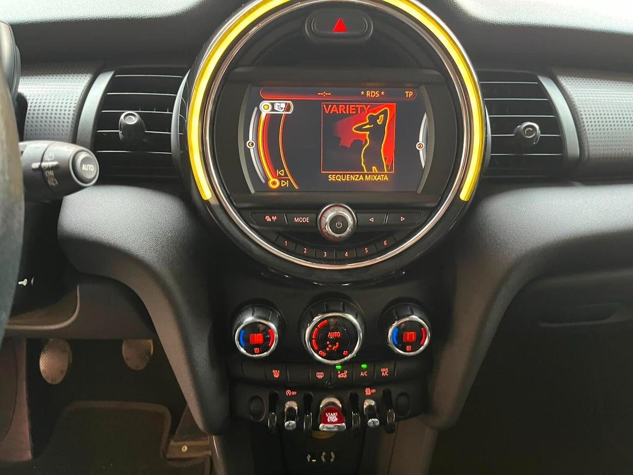 Mini Cooper 1.5D - PERFETTA - 2015