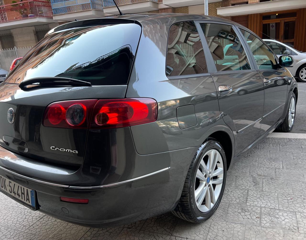 Fiat Croma 1.9 Multijet Emotion