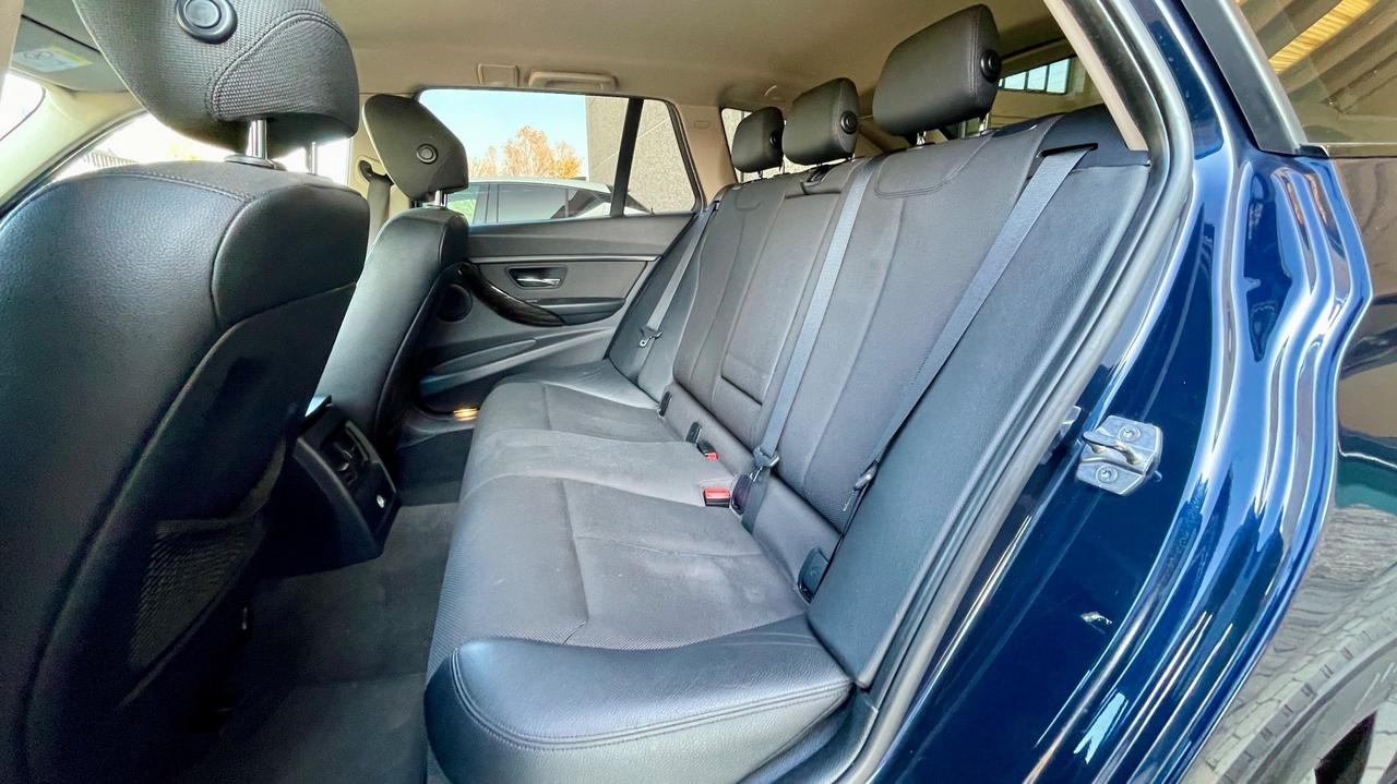 BMW 320D TOURING X-DRIVE 2.0 SPORT 184CV - FULL LED, TURBINA NUOVA, DISTRIBUZIONE EFFETTUATA