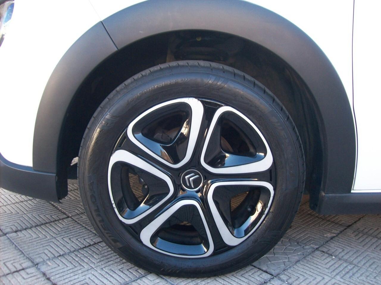 Citroen C3 1.5 BlueHDi 102CV S&S Shine Pack