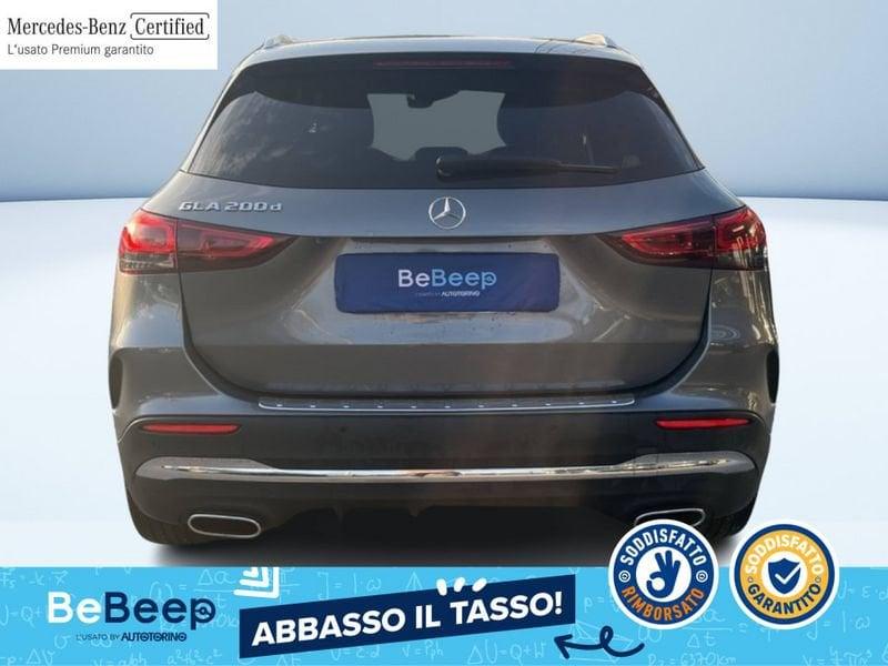 Mercedes-Benz GLA 200 D PREMIUM AUTO