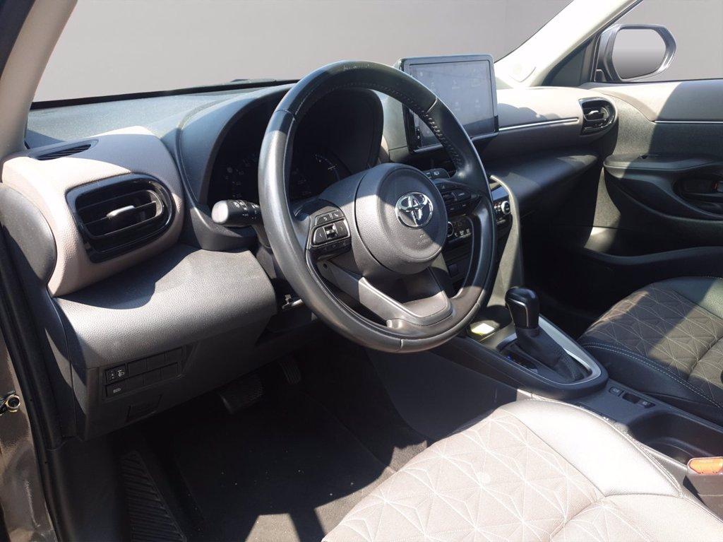 TOYOTA Yaris cross 1.5h lounge awd-i 116cv e-cvt del 2021