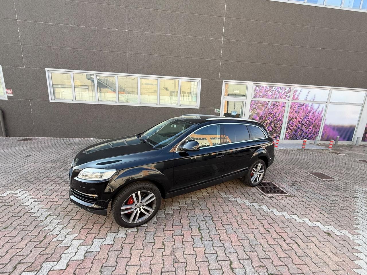 Audi Q7 3.0 V6 TDI 240 CV quattro tiptronic GANCIO TRAINO