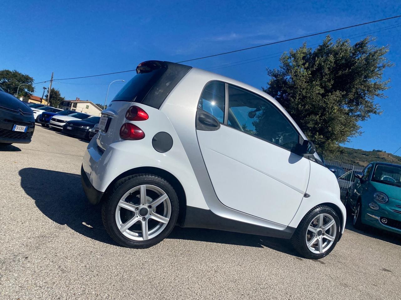 Smart ForTwo 1000 52 kW coupé pulse 71cv