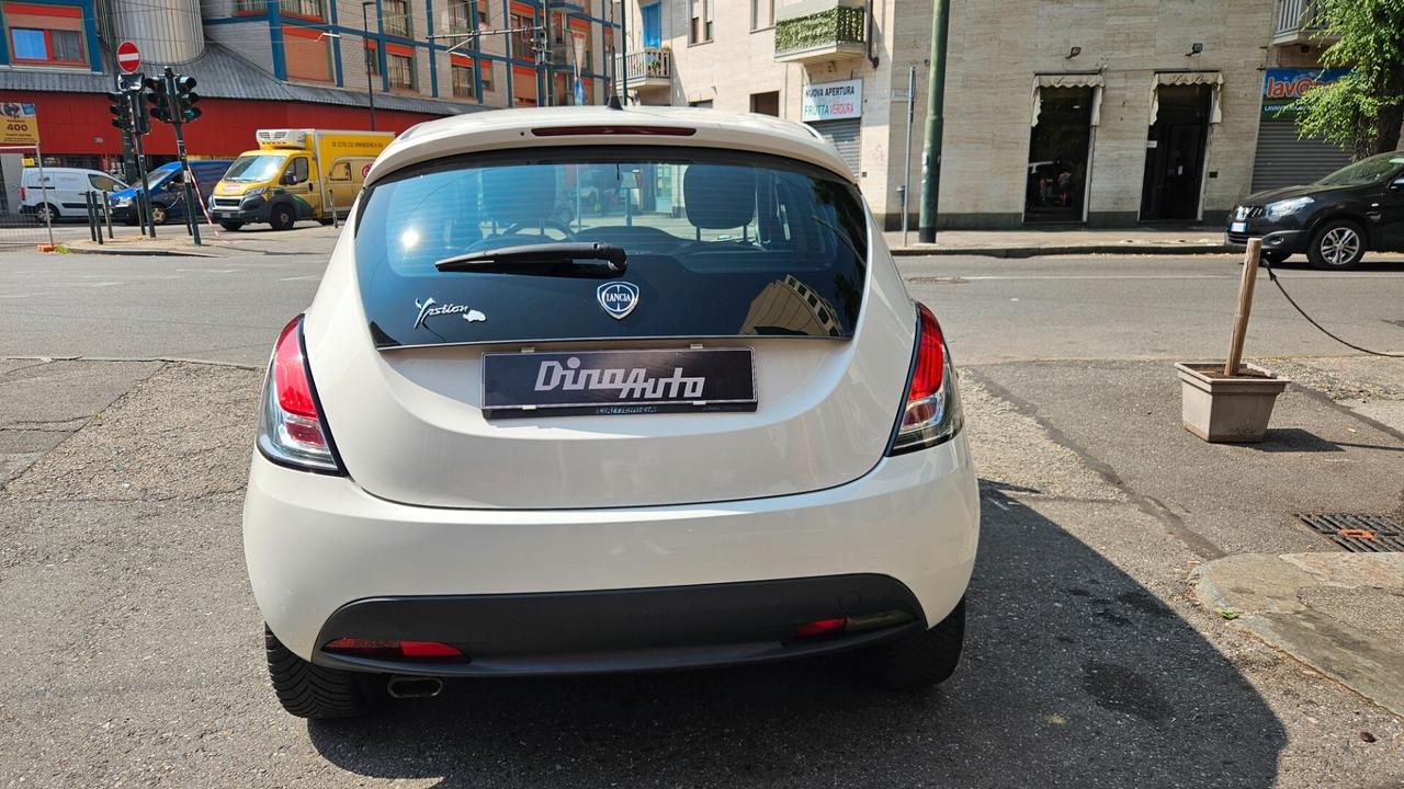 Lancia Ypsilon 1.2 69 CV 5 porte Elefantino