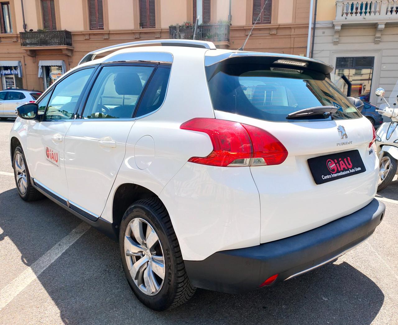 Peugeot 2008 PureTech 82 Allure