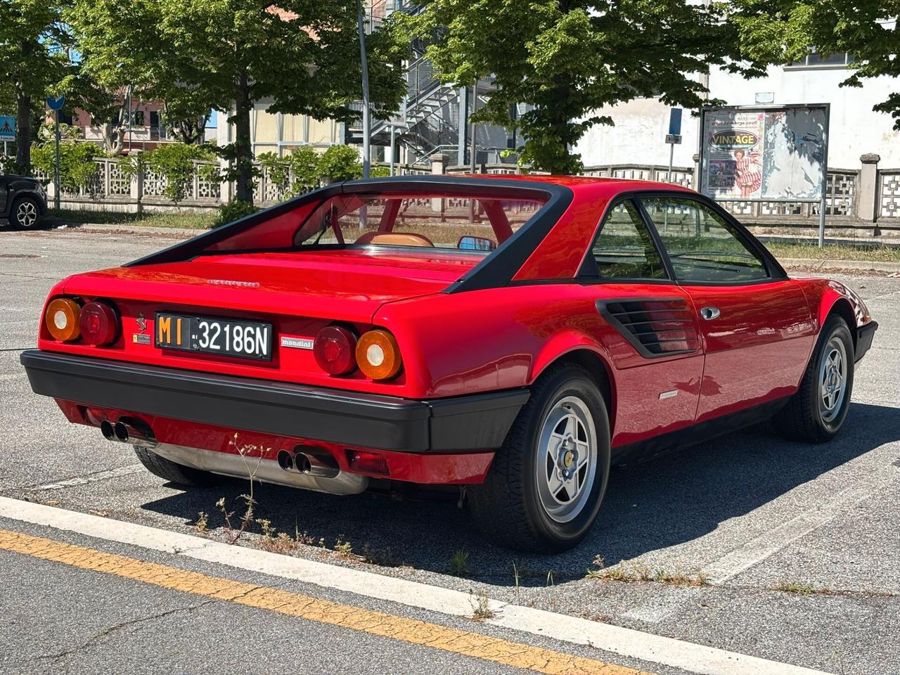 Ferrari Mondial 8