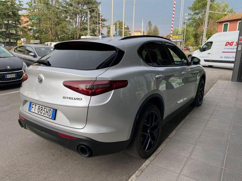 Alfa Romeo Stelvio 2.0 Turbo 280 CV AT8 Q4 Executive Rif. Antonio