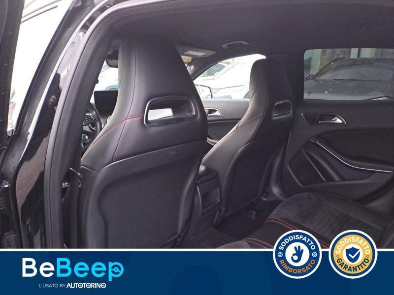 Mercedes-Benz GLA 200 D (CDI) PREMIUM 4MATIC AUTO