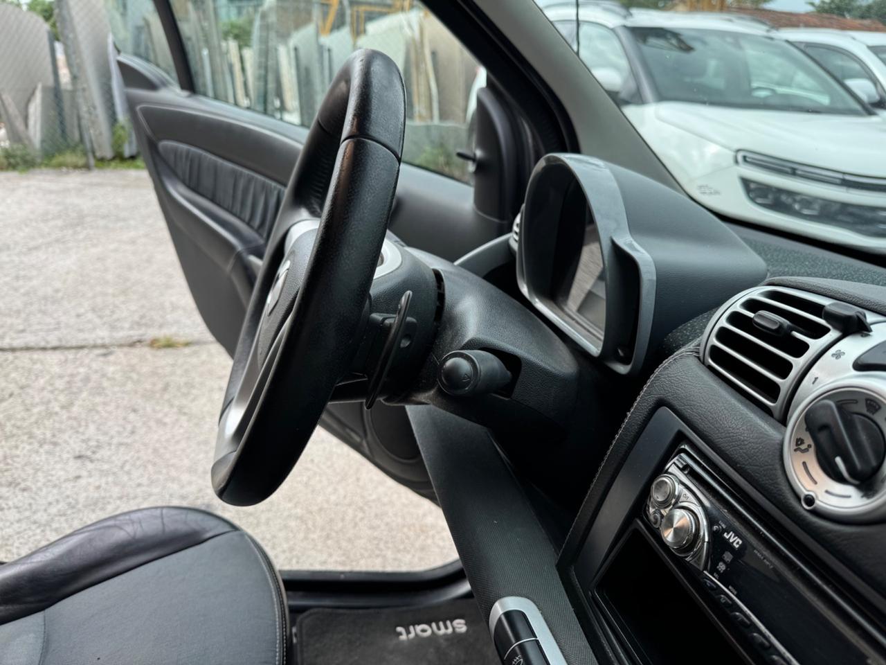 Smart ForTwo 1000 52 kW coupé limited two