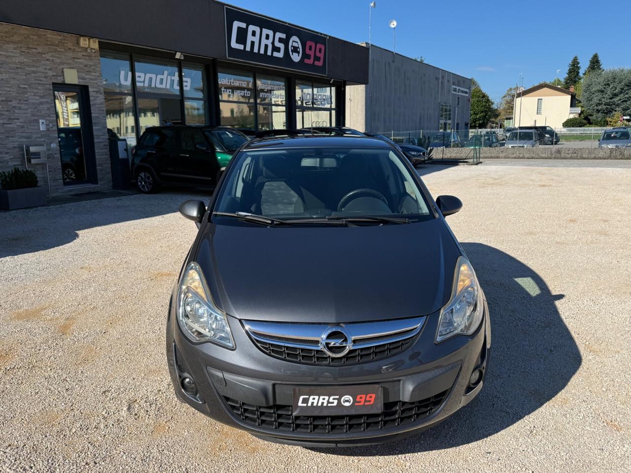 Opel Corsa 1.2 5 porte COSMO