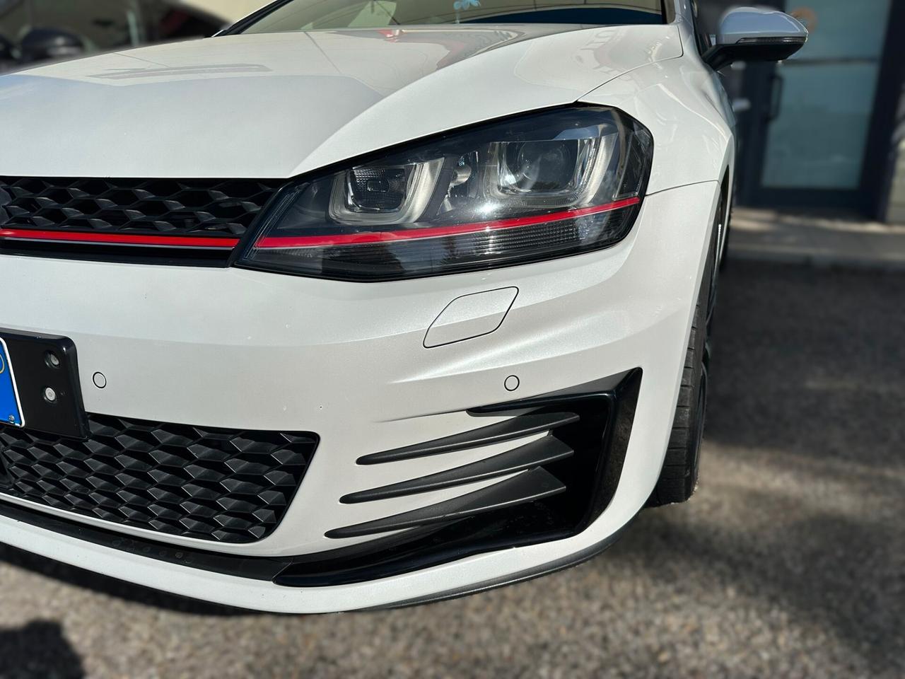 Volkswagen Golf GTI Performance 2.0 TSI DSG 5p 2015