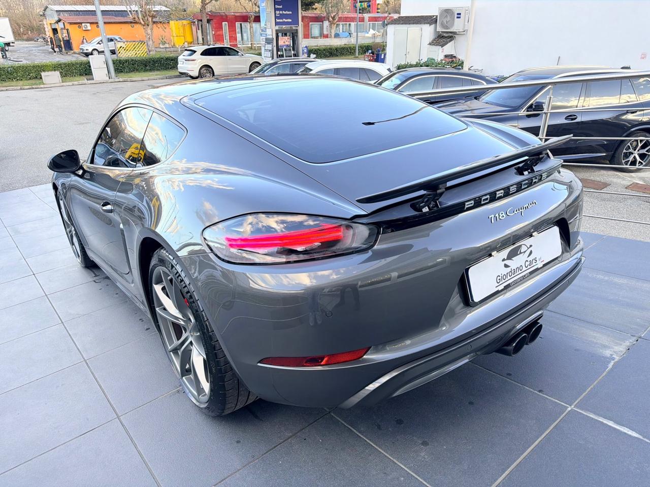Porsche 718 Spyder Cayman 2.0 T 300cv 4.000km