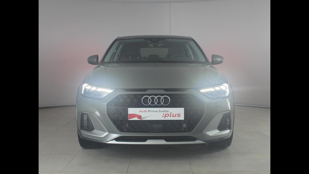 AUDI A1 II 2022 allstreet - A1 allstreet 30 1.0 tfsi Business 116cv