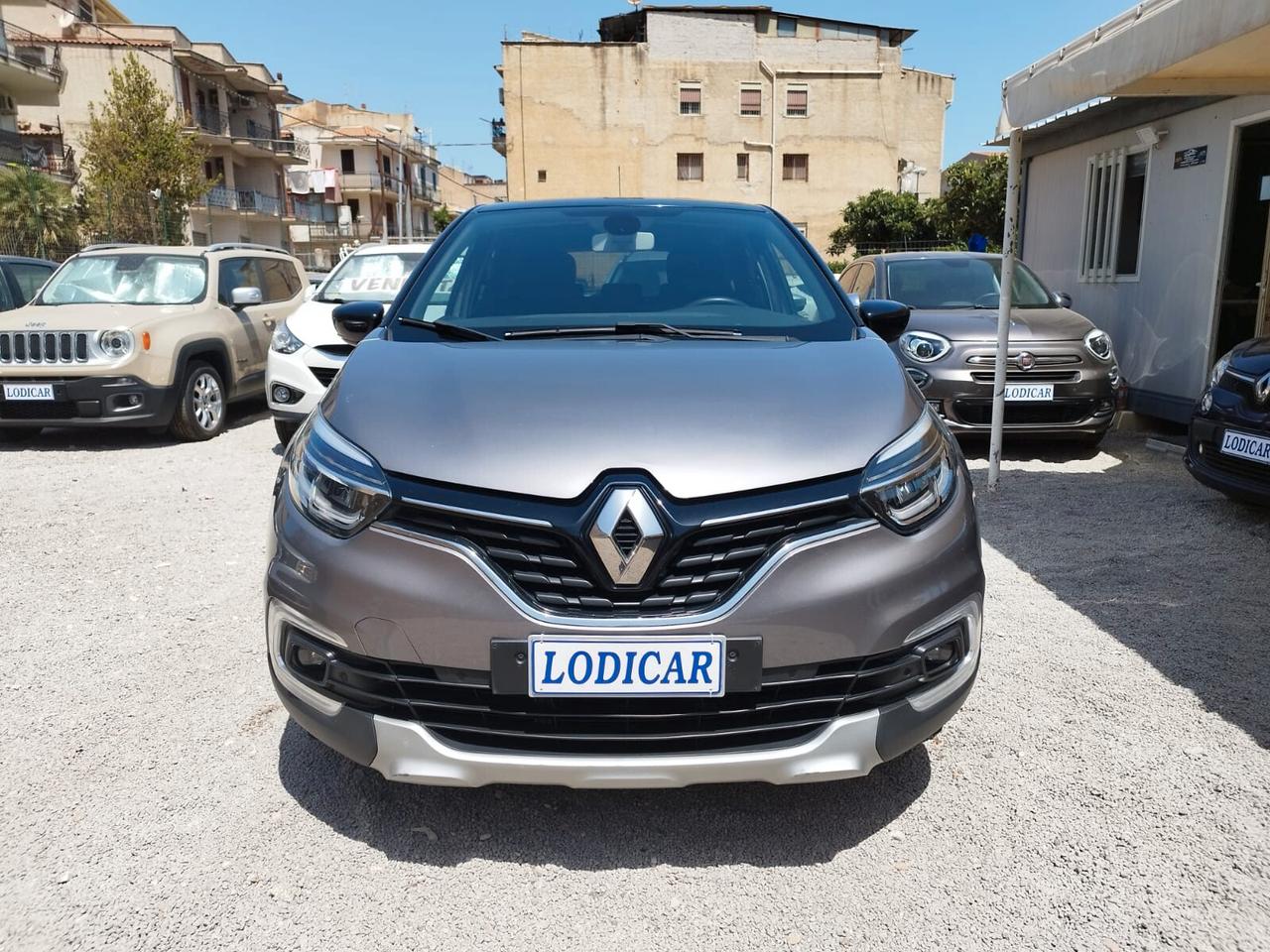 Renault Captur dCi 8V 90 CV EDC Start&Stop Energy Initiale Paris