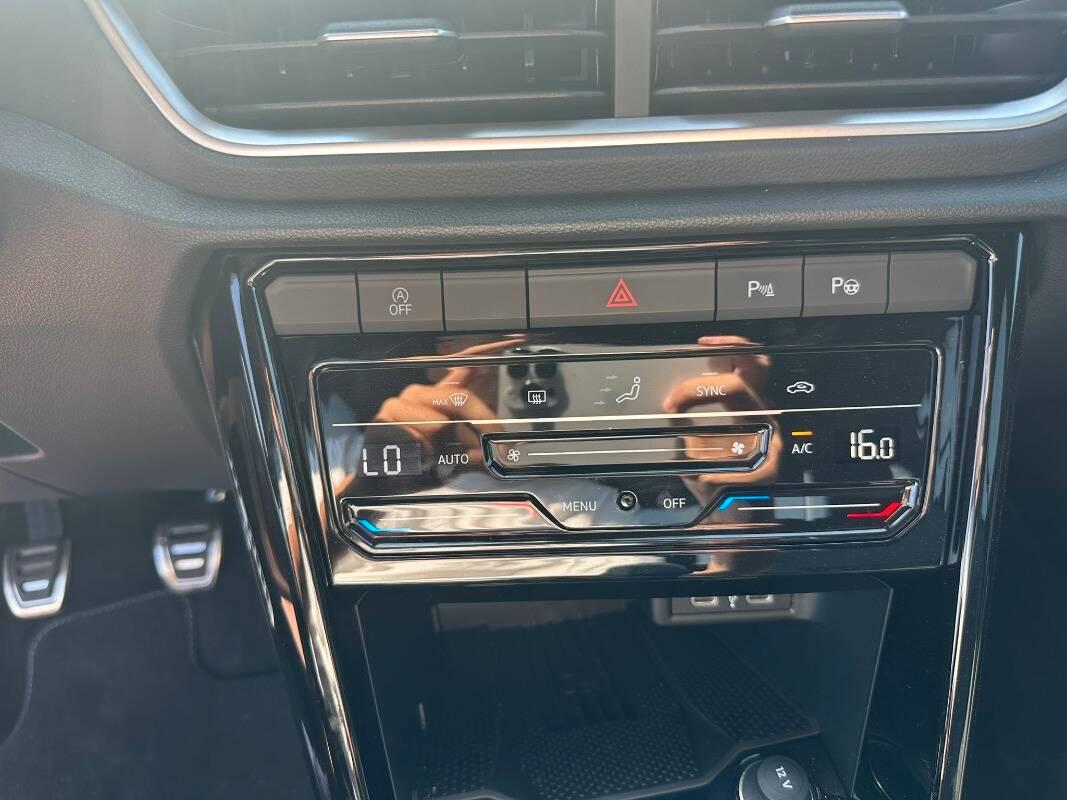 Volkswagen T-Roc 1.0 tsi R-Line 115cv