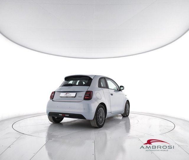 FIAT 500 Icon 3+1 42 kWh