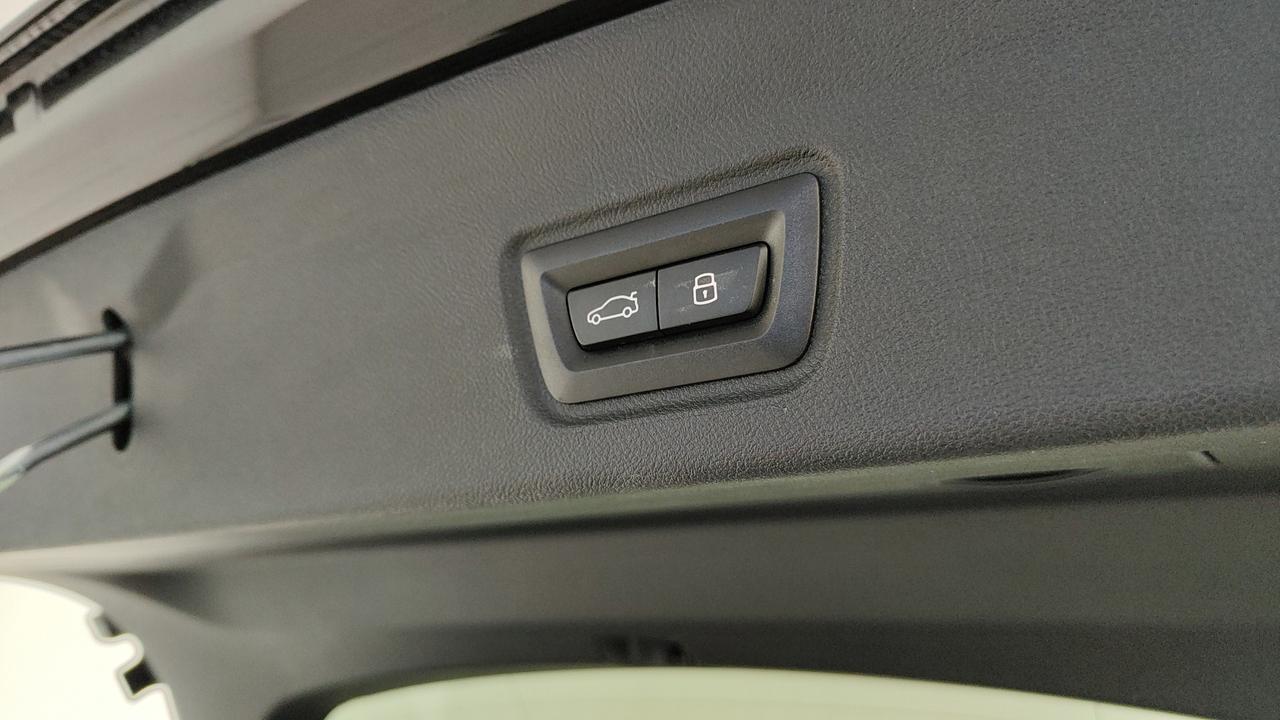 BMW Serie 4 G26 LCI 2024 Gran Coupe - 420d Gran Coupe mhev 48V xdrive MSport Pro auto